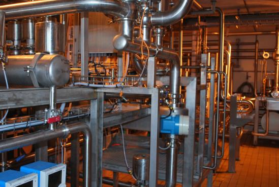 女中豪杰跟隨時代步伐走上創業路,好人緣讓她事半功倍